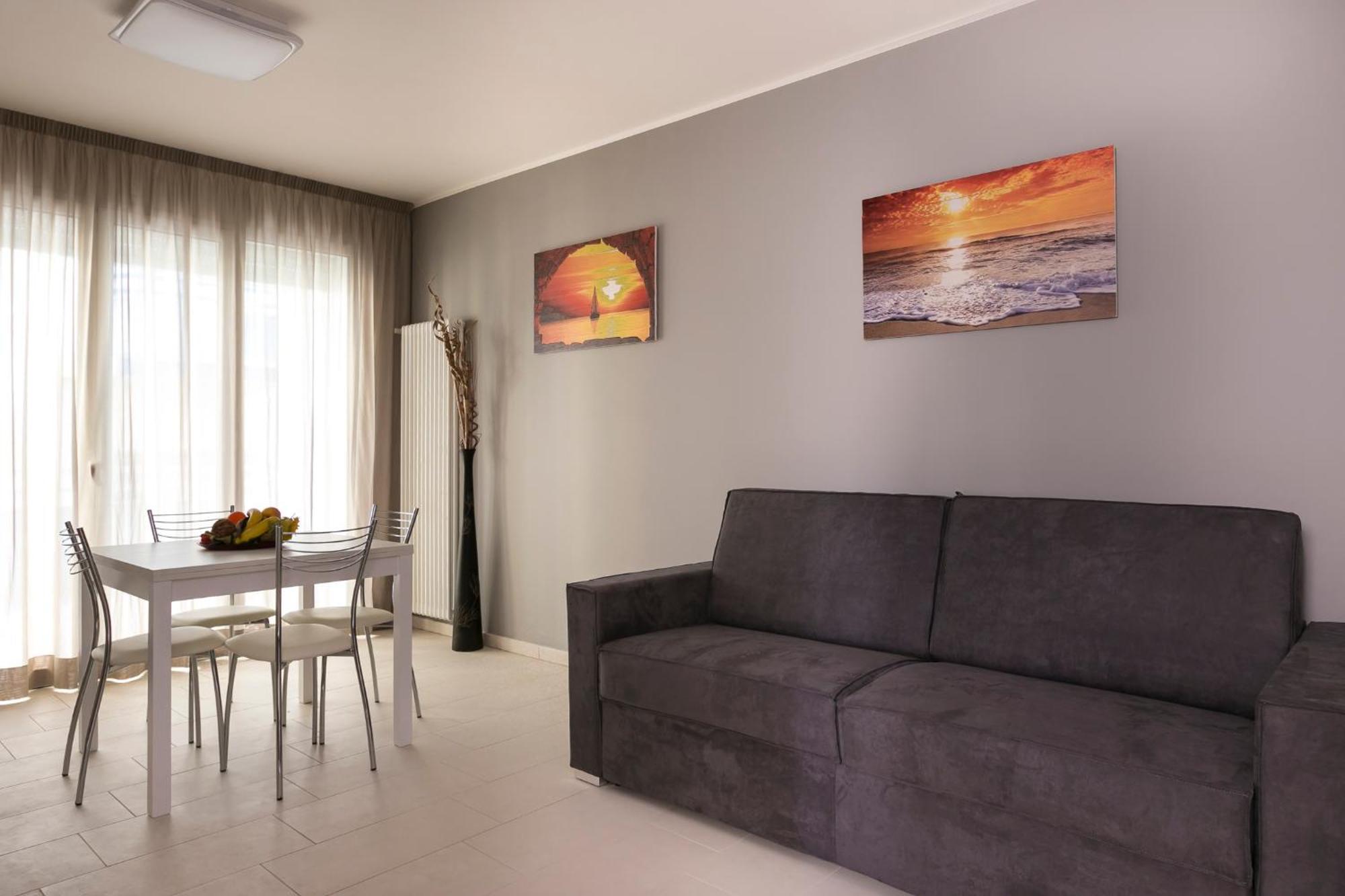 Residenza Riva Azzurra Lejlighedshotel Rimini Eksteriør billede