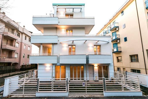 Residenza Riva Azzurra Lejlighedshotel Rimini Eksteriør billede