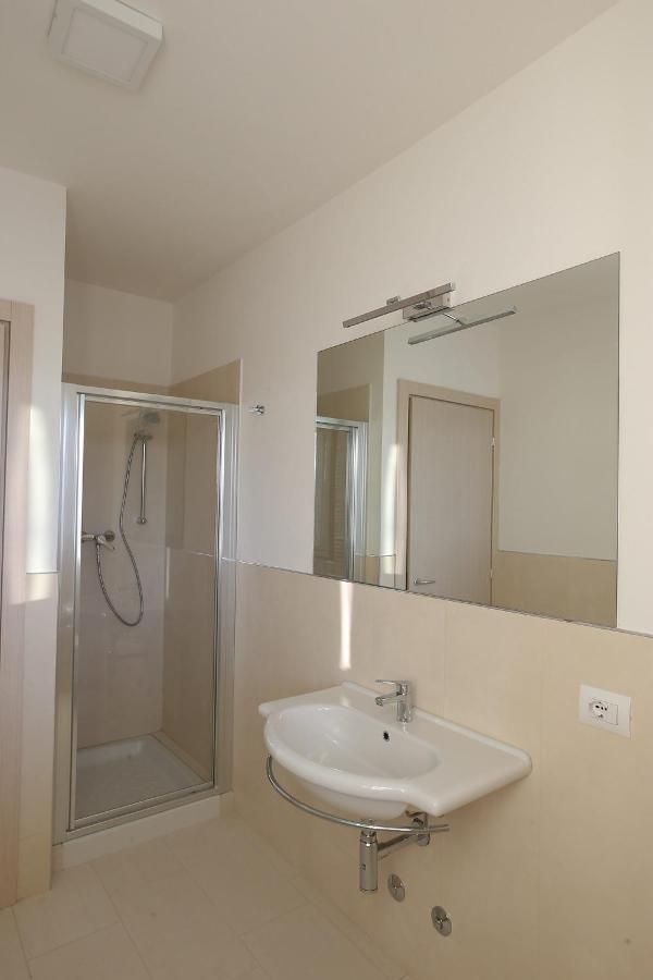 Residenza Riva Azzurra Lejlighedshotel Rimini Værelse billede